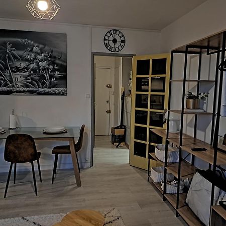 Tout Confort - Clim- Salle De Bain Commune Nimes Ngoại thất bức ảnh