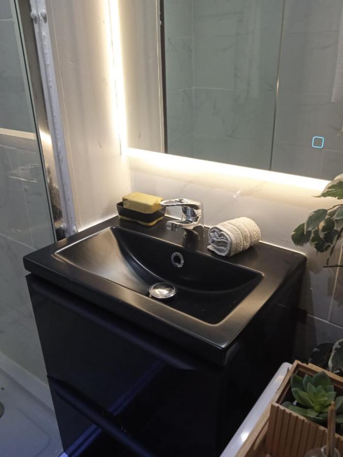 Tout Confort - Clim- Salle De Bain Commune Nimes Ngoại thất bức ảnh
