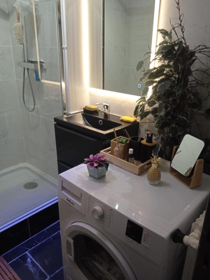Tout Confort - Clim- Salle De Bain Commune Nimes Ngoại thất bức ảnh