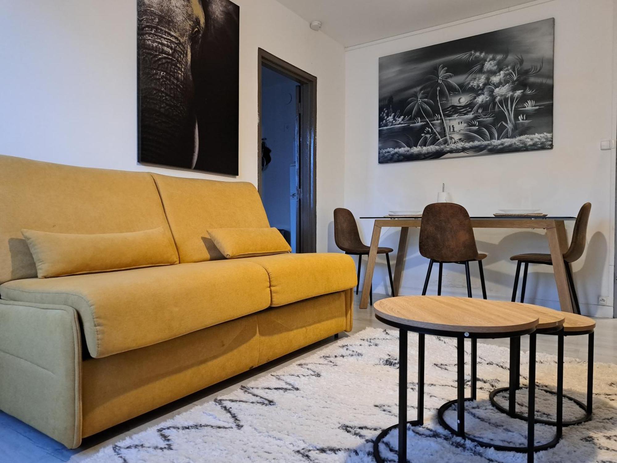 Tout Confort - Clim- Salle De Bain Commune Nimes Ngoại thất bức ảnh