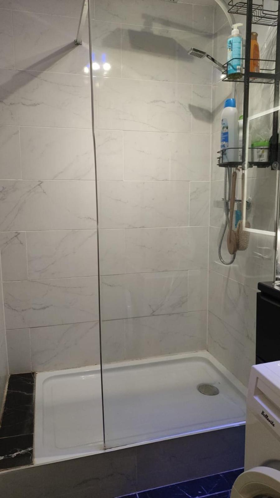 Tout Confort - Clim- Salle De Bain Commune Nimes Ngoại thất bức ảnh